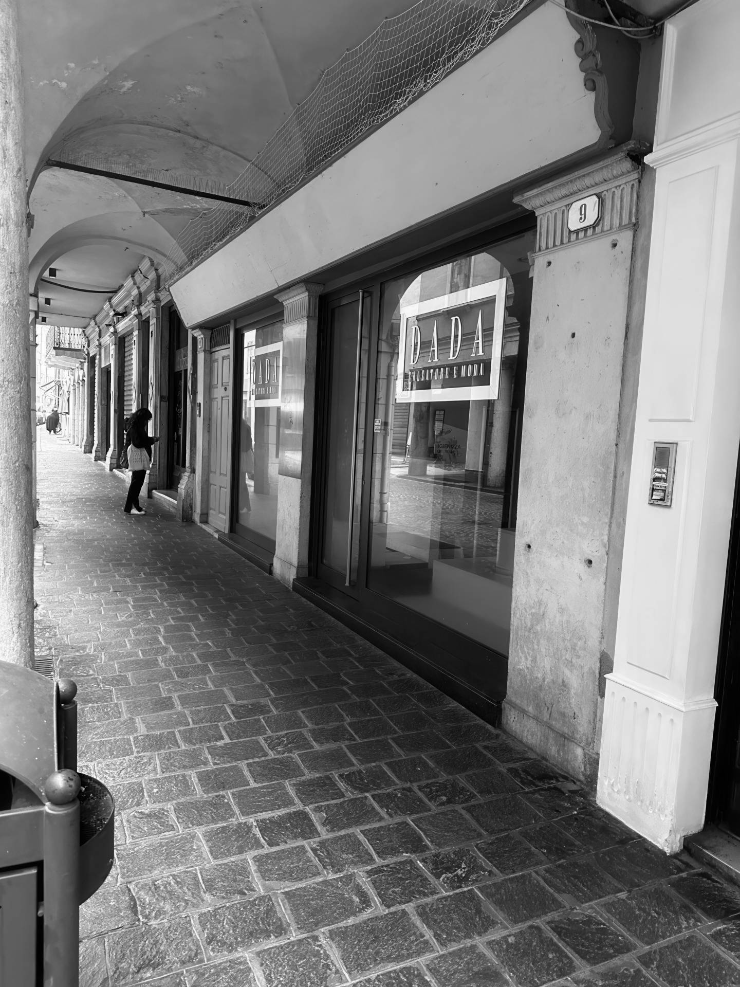 Locale commerciale in affitto a Mantova, Centro storico