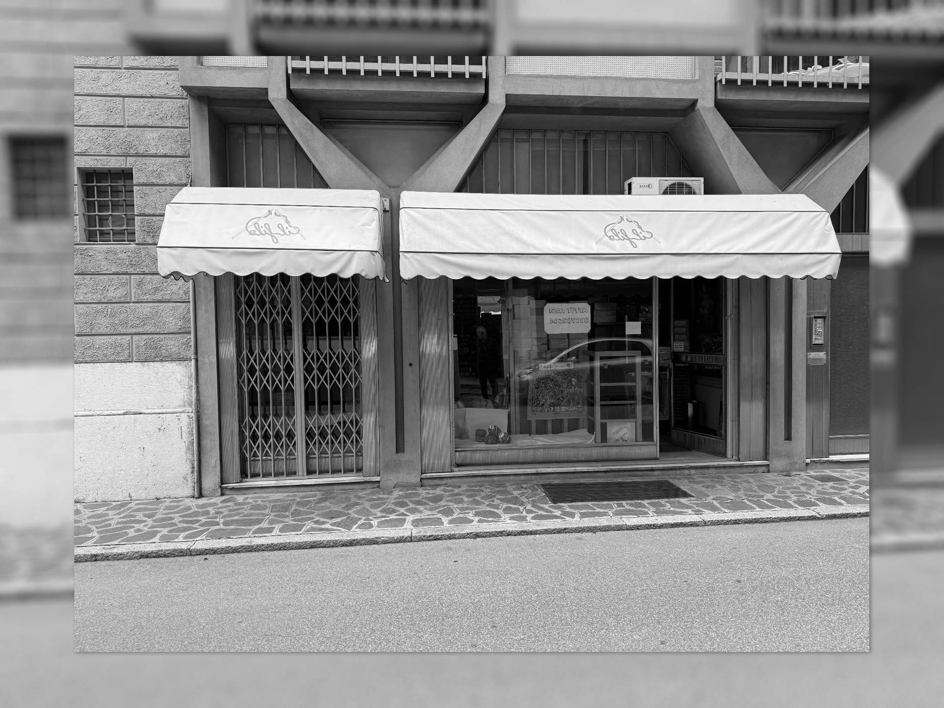 Locale commerciale in affitto a Mantova, Centro storico