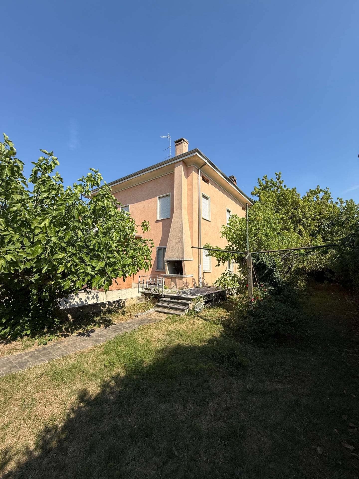 Casa singola in vendita a Mantova, Borgo Chiesanuova