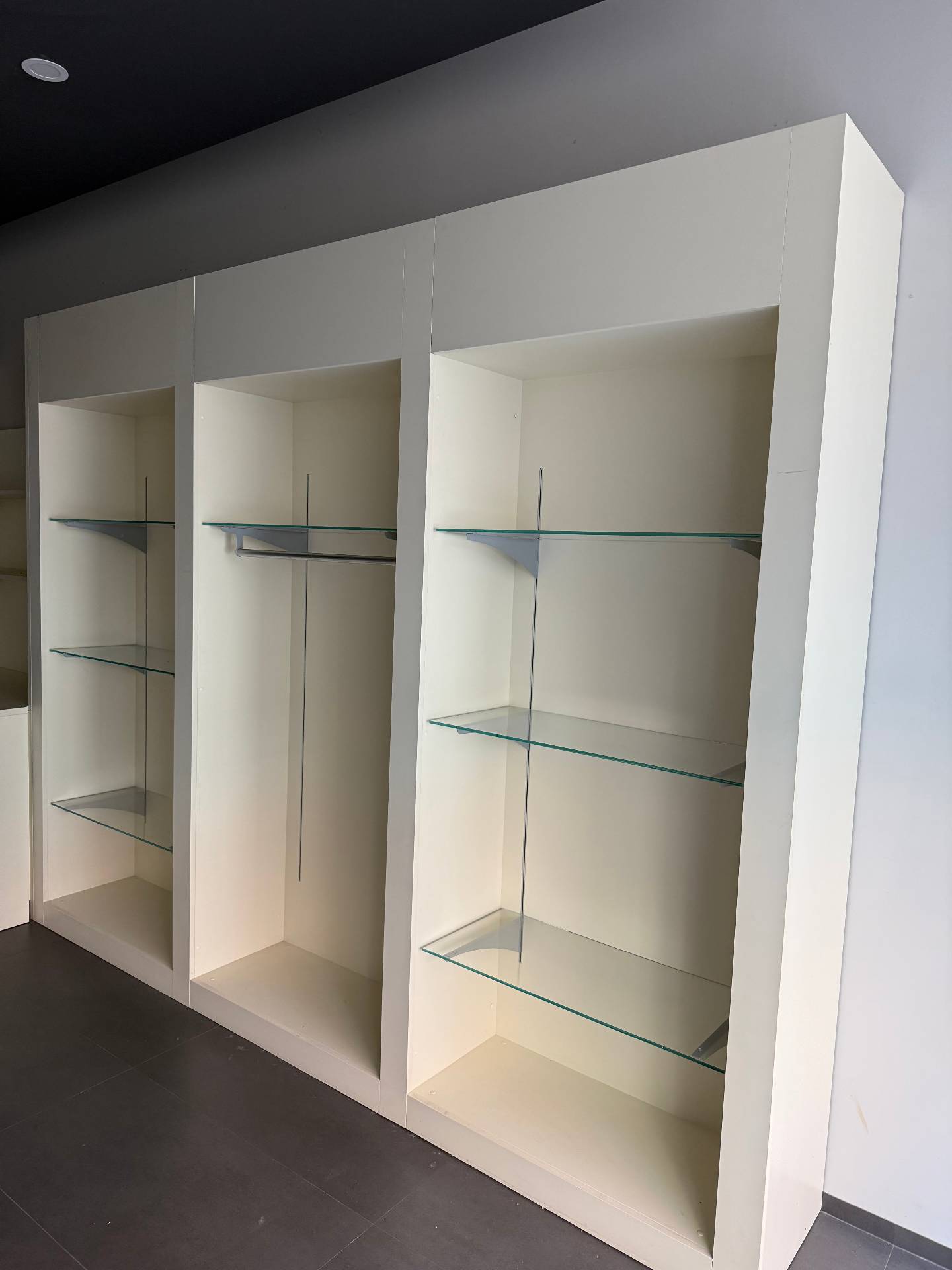 Locale commerciale in affitto a Mantova, Centro storico