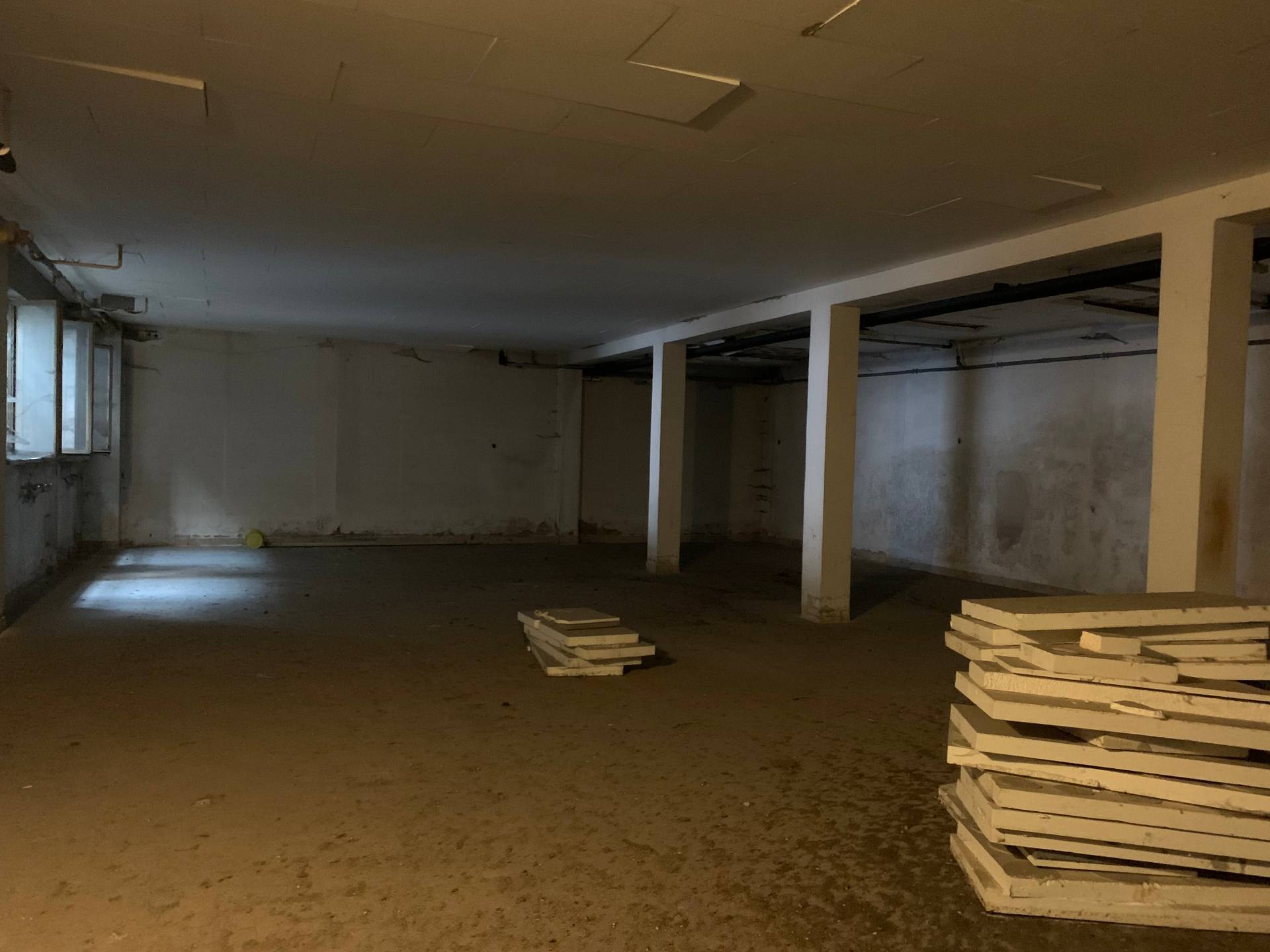 Magazzino in vendita a Mantova, Centro storico