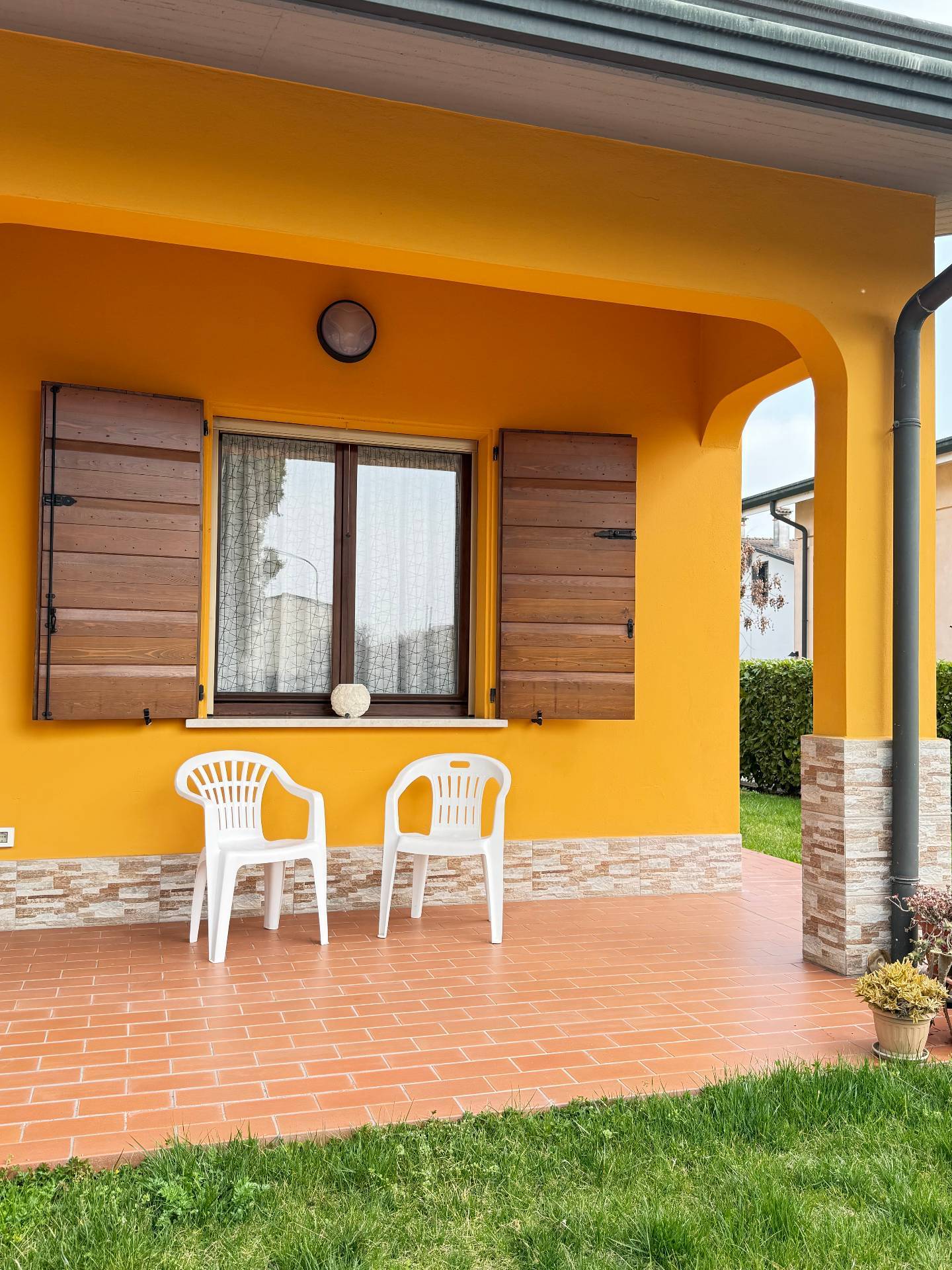 Villa bifamiliare in vendita a Mantova, Porto Mantovano