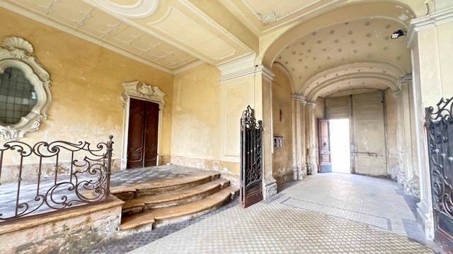 Palazzo in vendita a Mantova, Centro storico