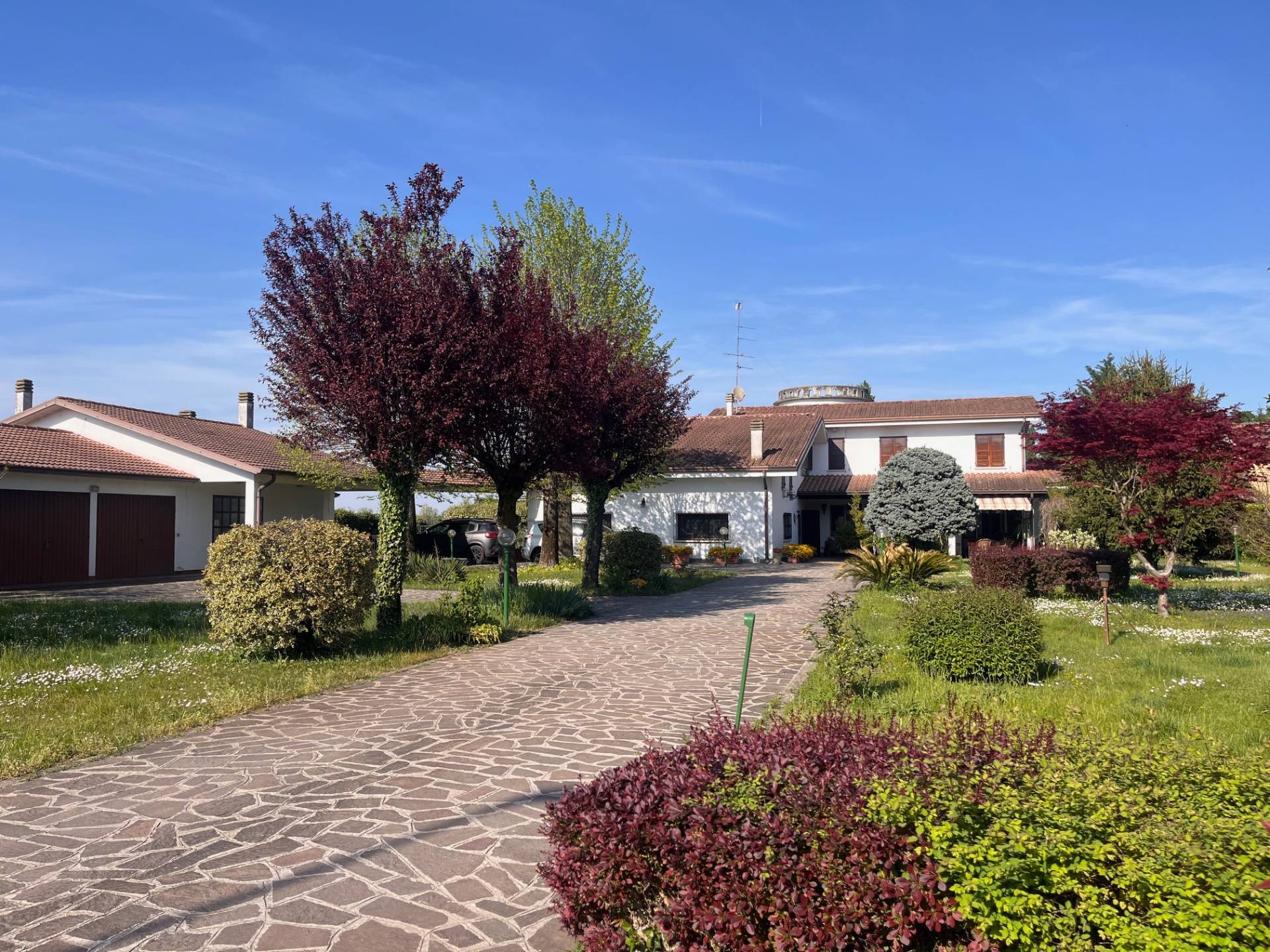 Villa in vendita a Porto Mantovano, Bancole