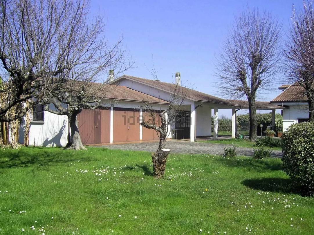 Villa in vendita a Porto Mantovano, Bancole