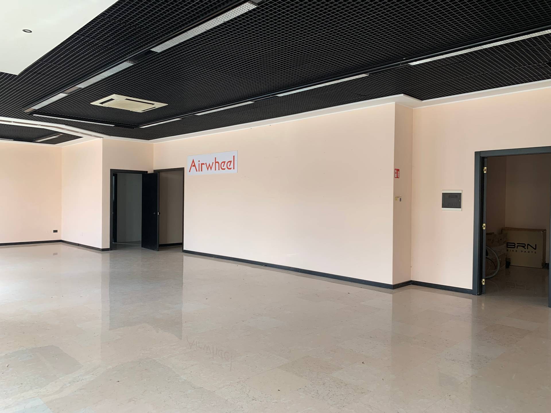 Locale commerciale in vendita a Mantova, Castelnuovo Angeli