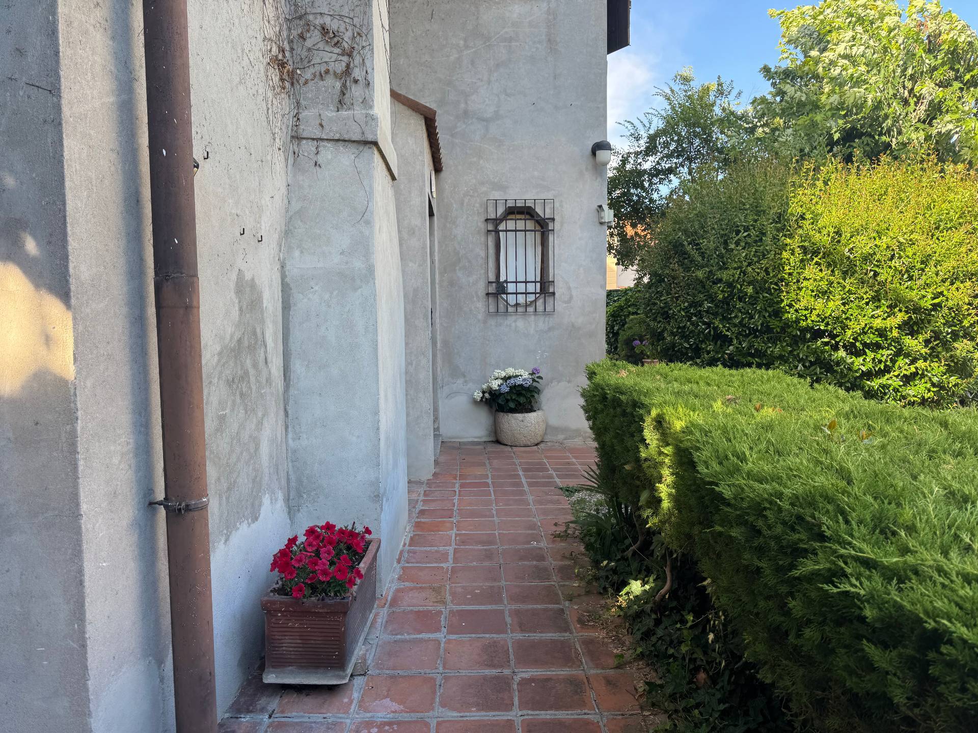 Casa Indipendente in vendita a Mantova, Dosso del Corso