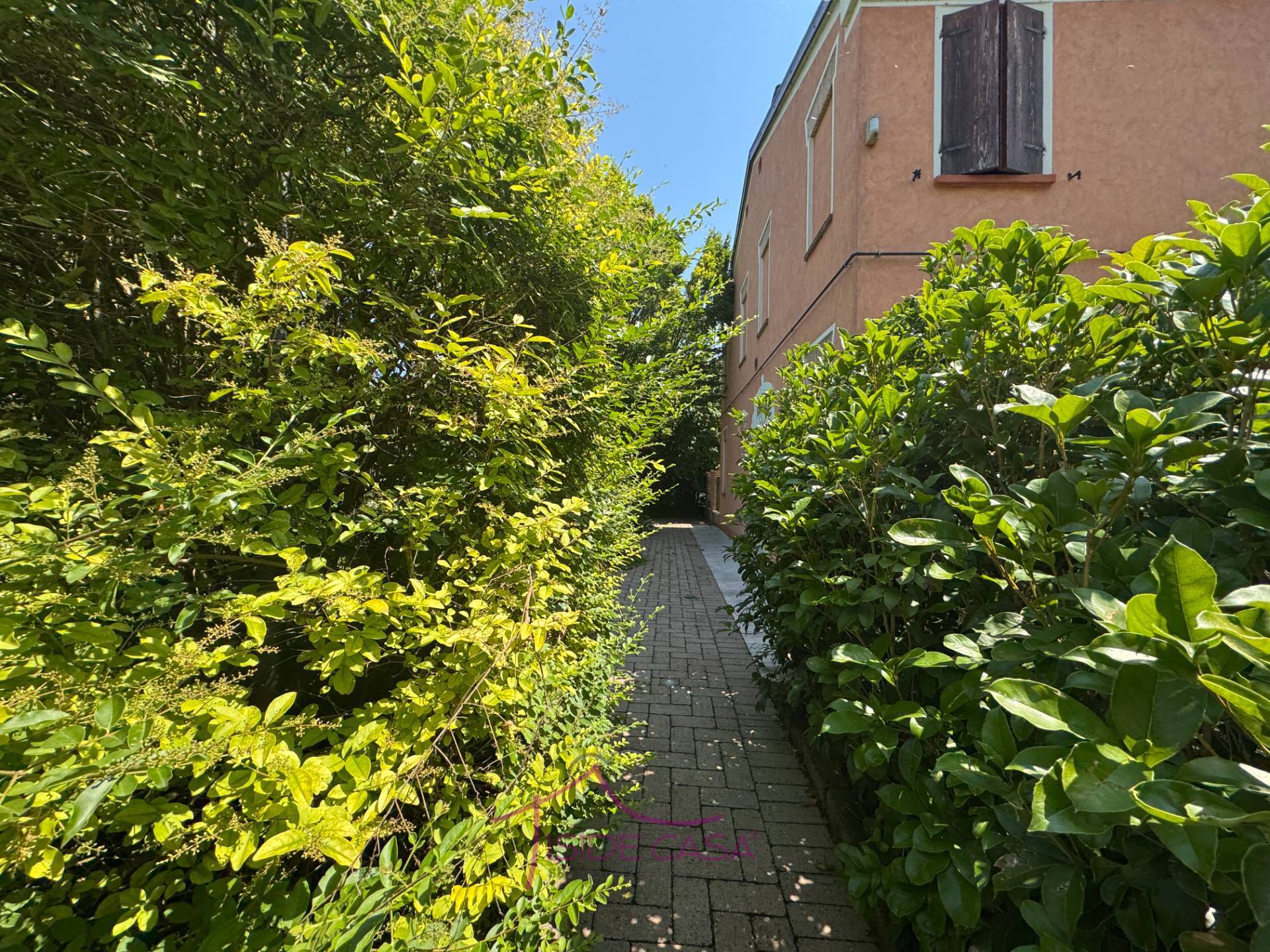 Casa Indipendente in vendita a Roncoferraro, Cad