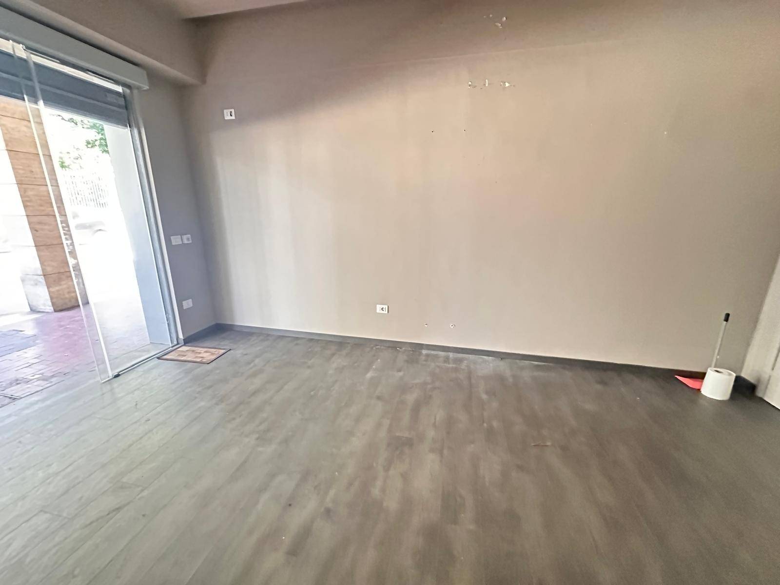 Negozio in affitto a Caserta, Centro