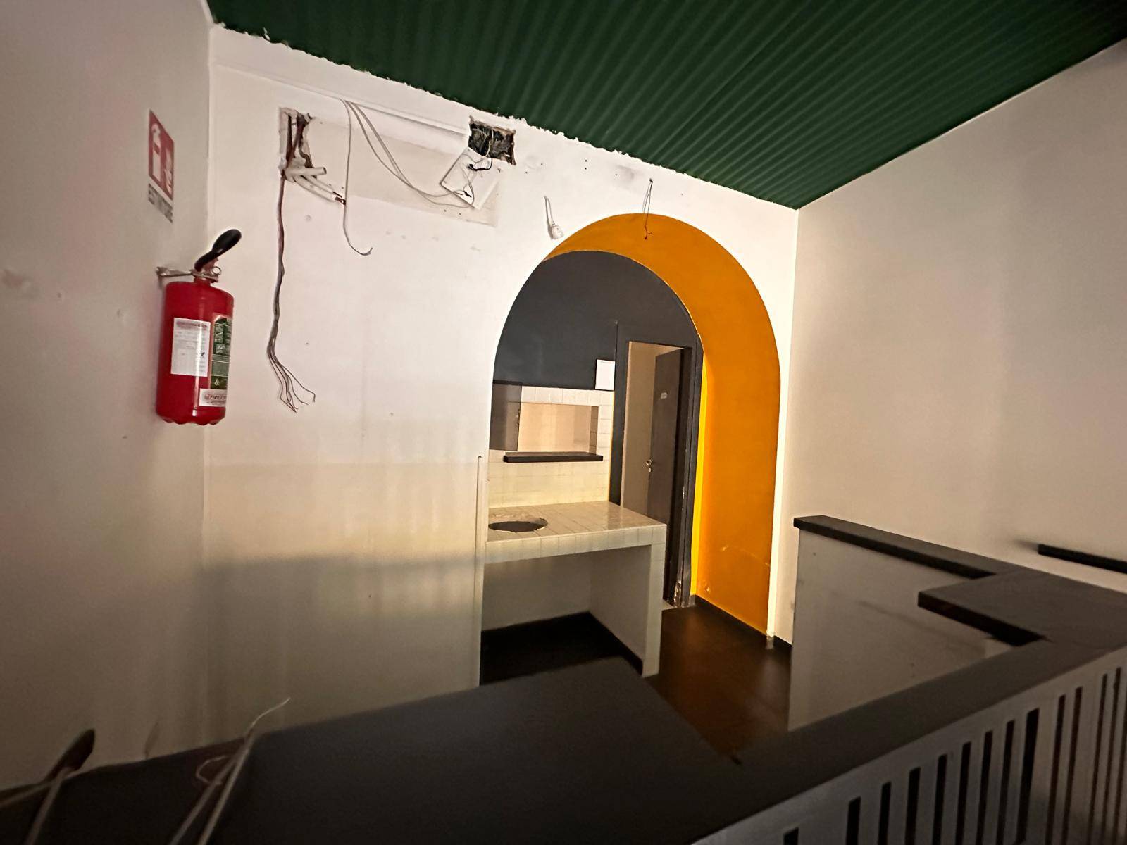 Negozio in affitto a Caserta, Centro