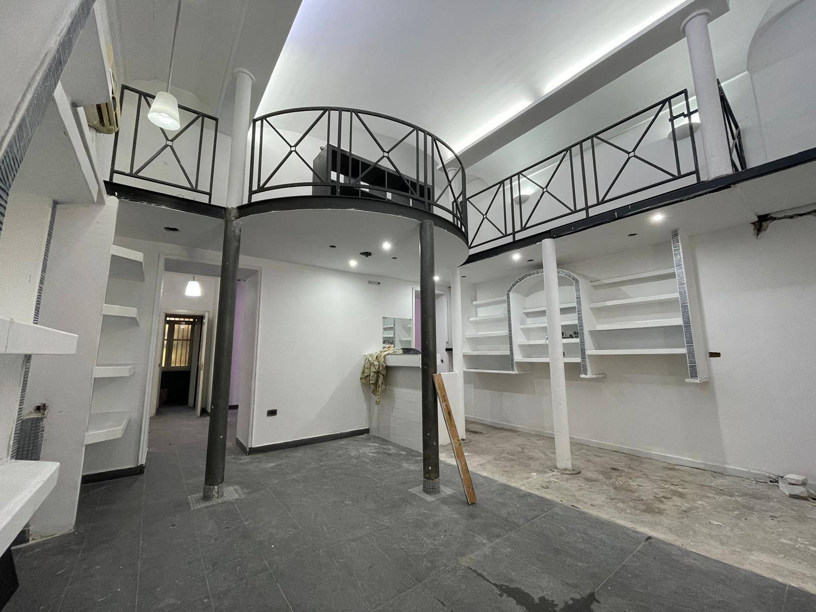 Negozio in affitto a Caserta, Centro