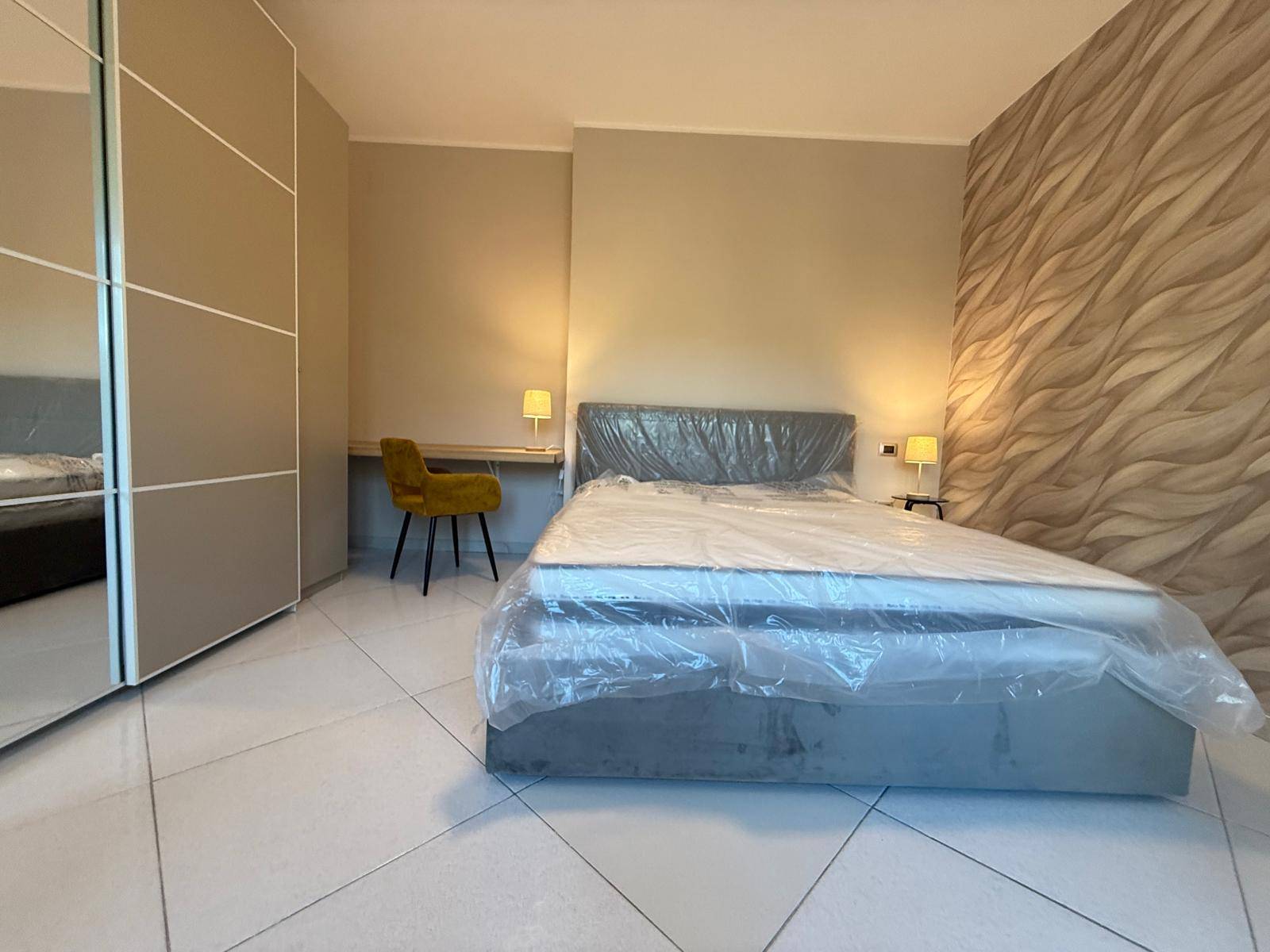 Appartamento in affitto a Caserta, Tredici