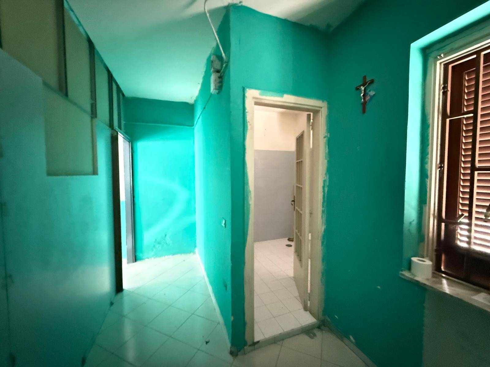 Negozio in affitto a Caserta, Acquaviva