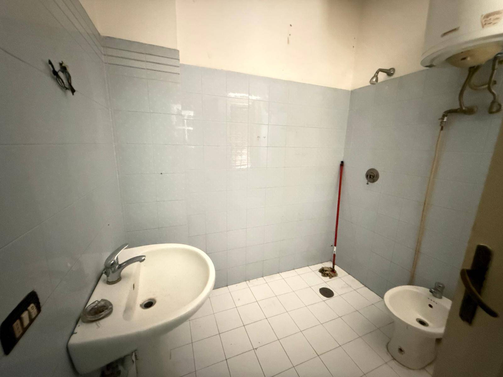 Negozio in affitto a Caserta, Acquaviva