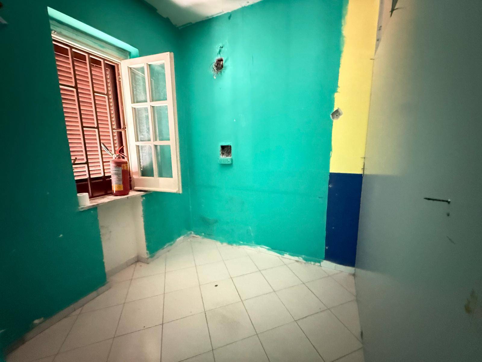 Negozio in affitto a Caserta, Acquaviva