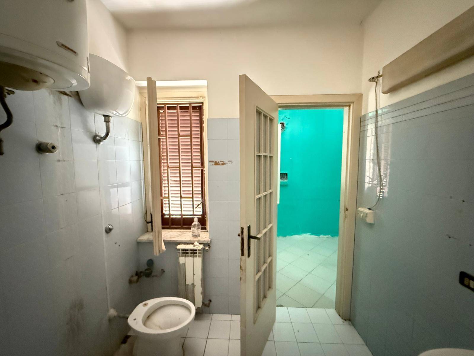 Negozio in affitto a Caserta, Acquaviva