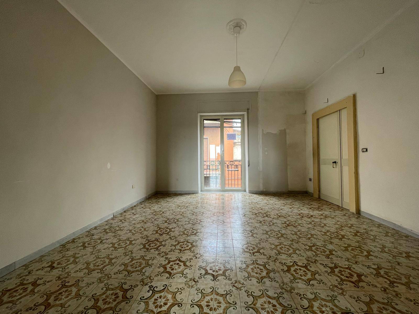 Appartamento in vendita a Caserta, Sala