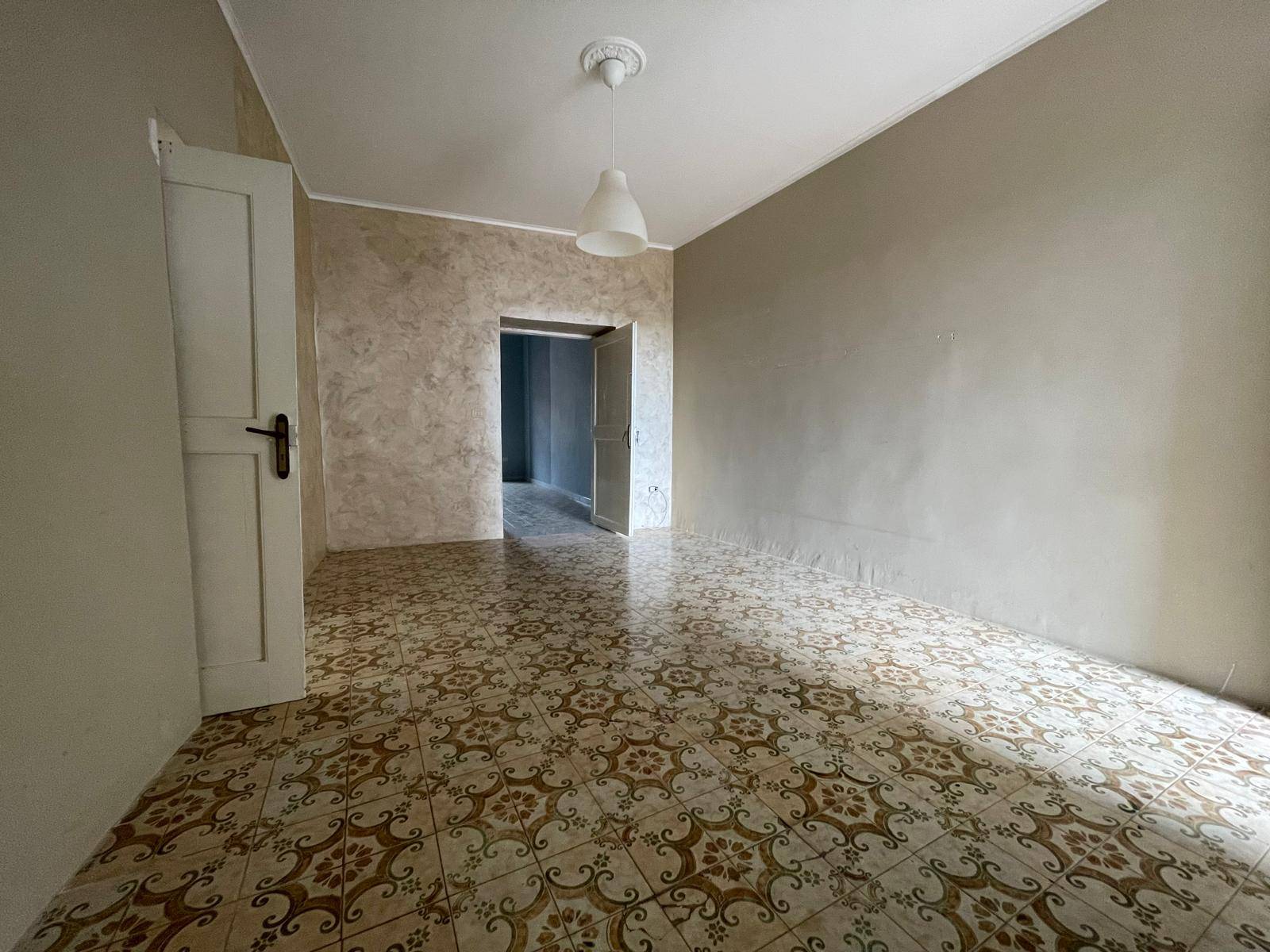 Appartamento in vendita a Caserta, Sala