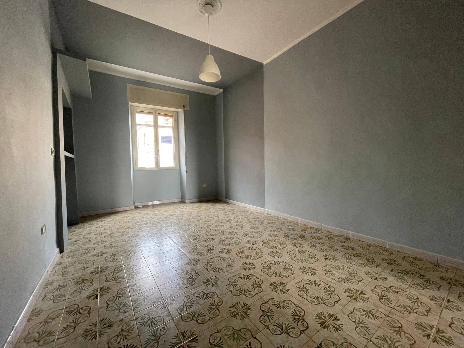 Appartamento in vendita a Caserta, Sala