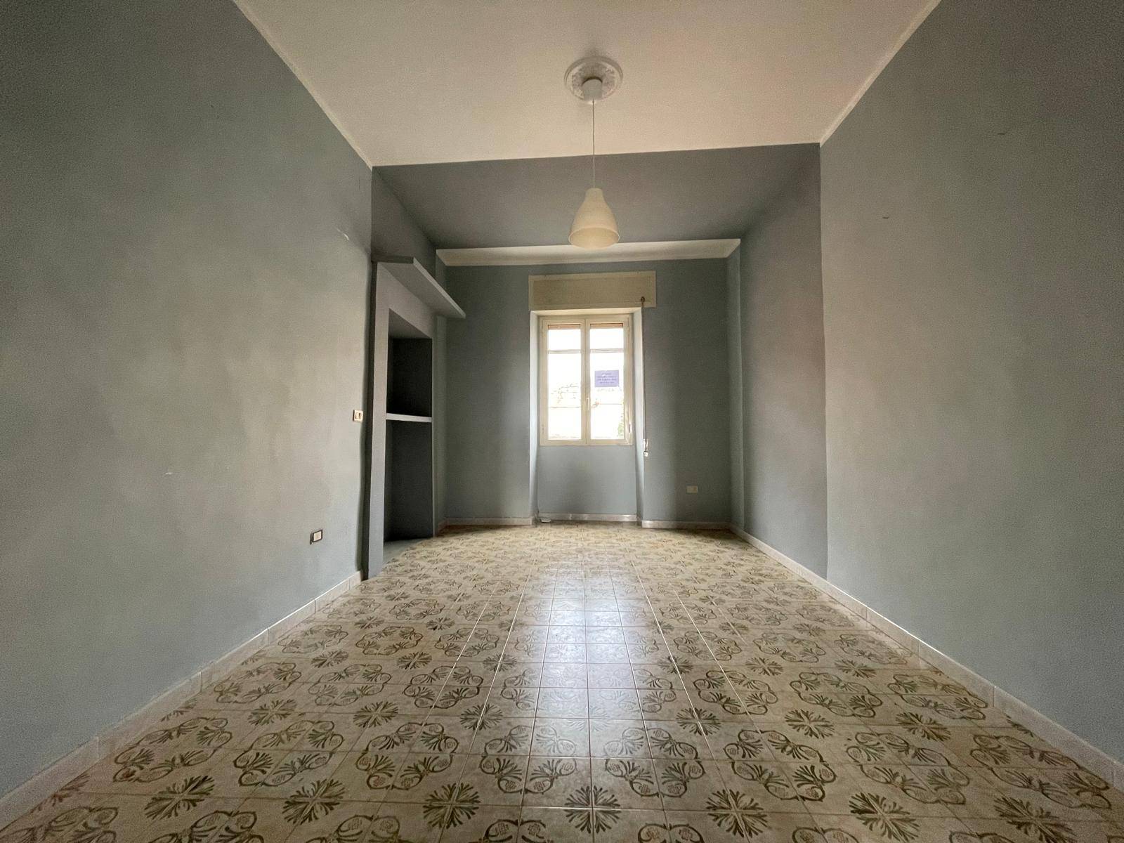 Appartamento in vendita a Caserta, Sala