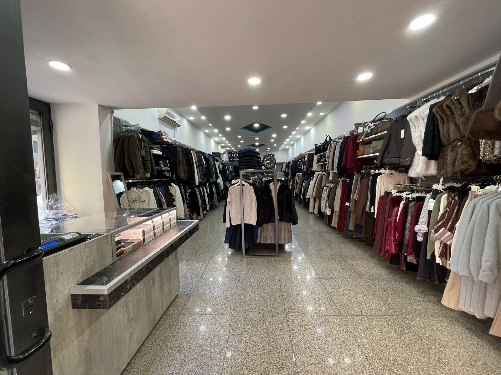 Negozio in affitto a Caserta, Lincoln