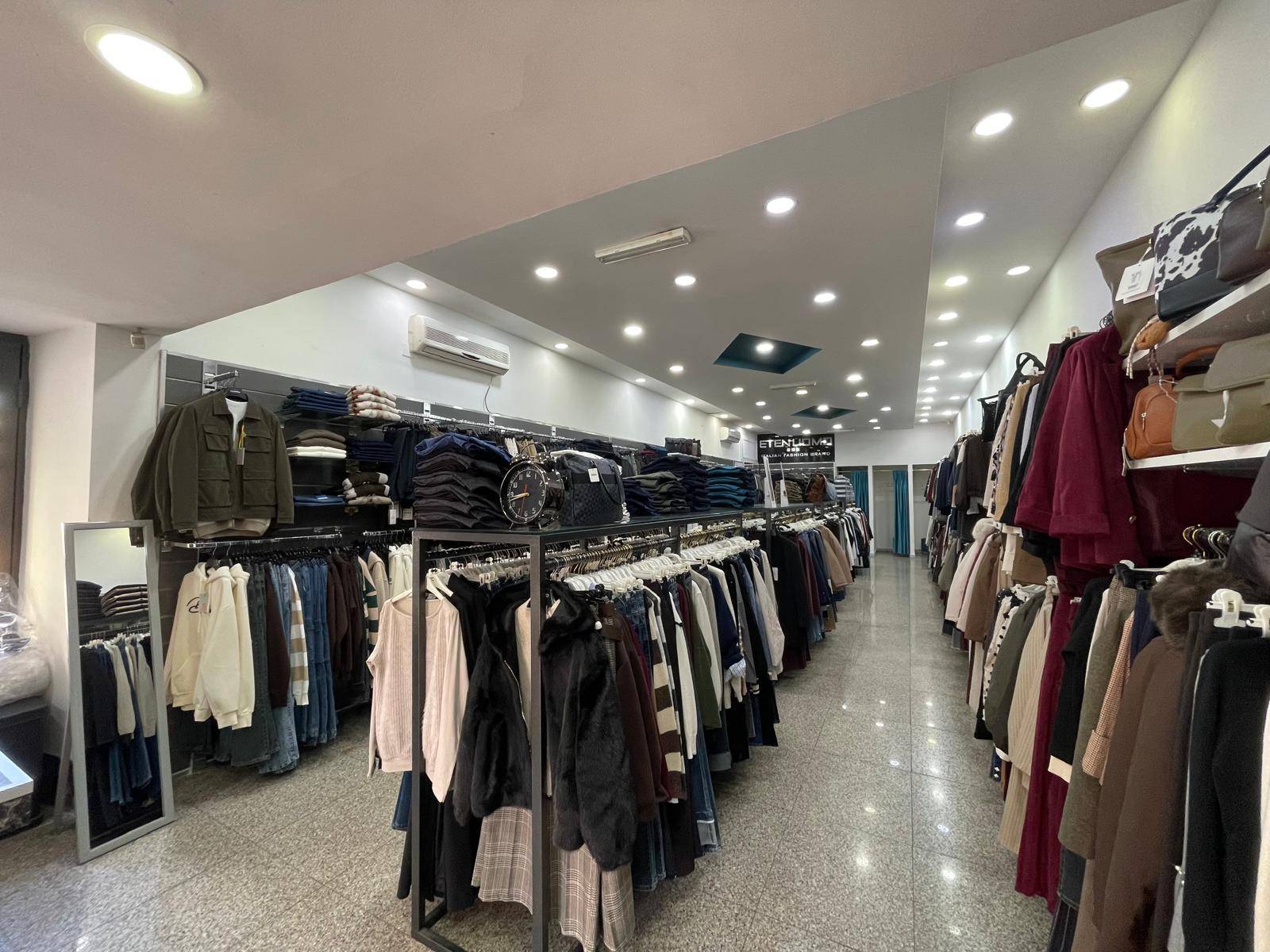 Negozio in affitto a Caserta, Lincoln