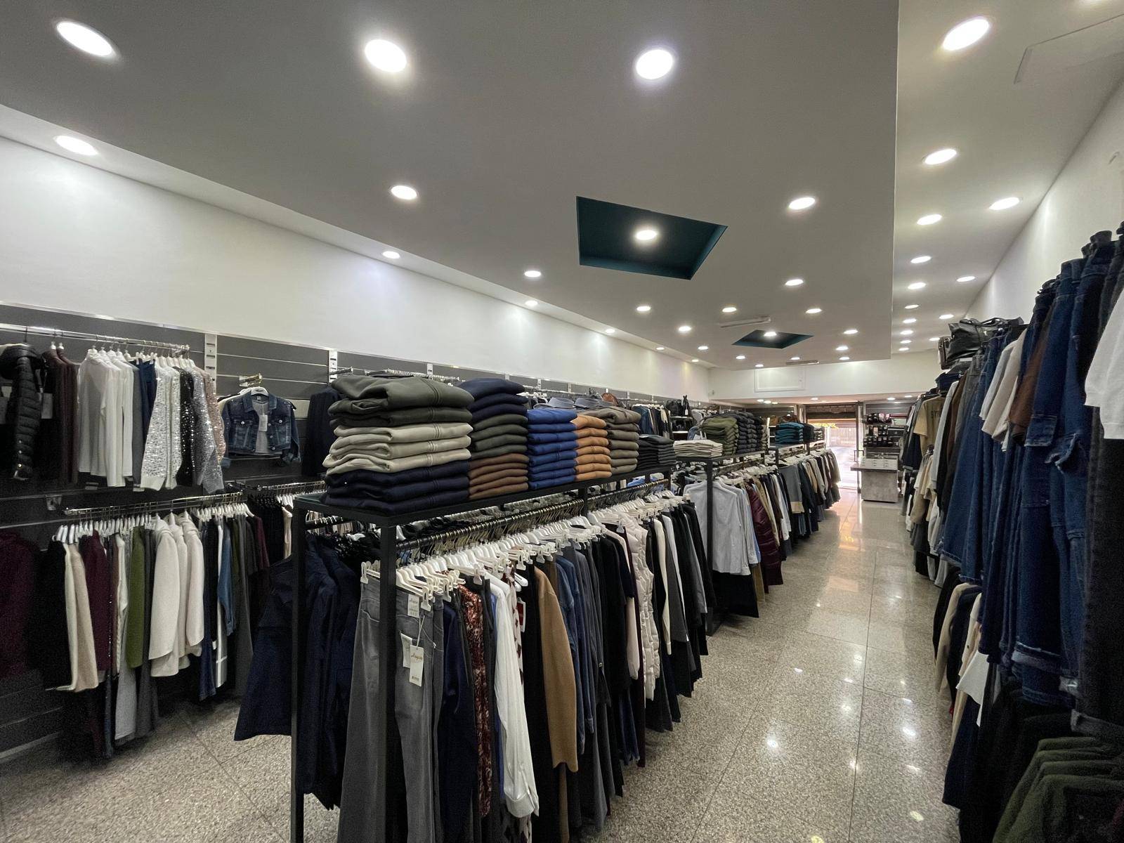 Negozio in affitto a Caserta, Lincoln