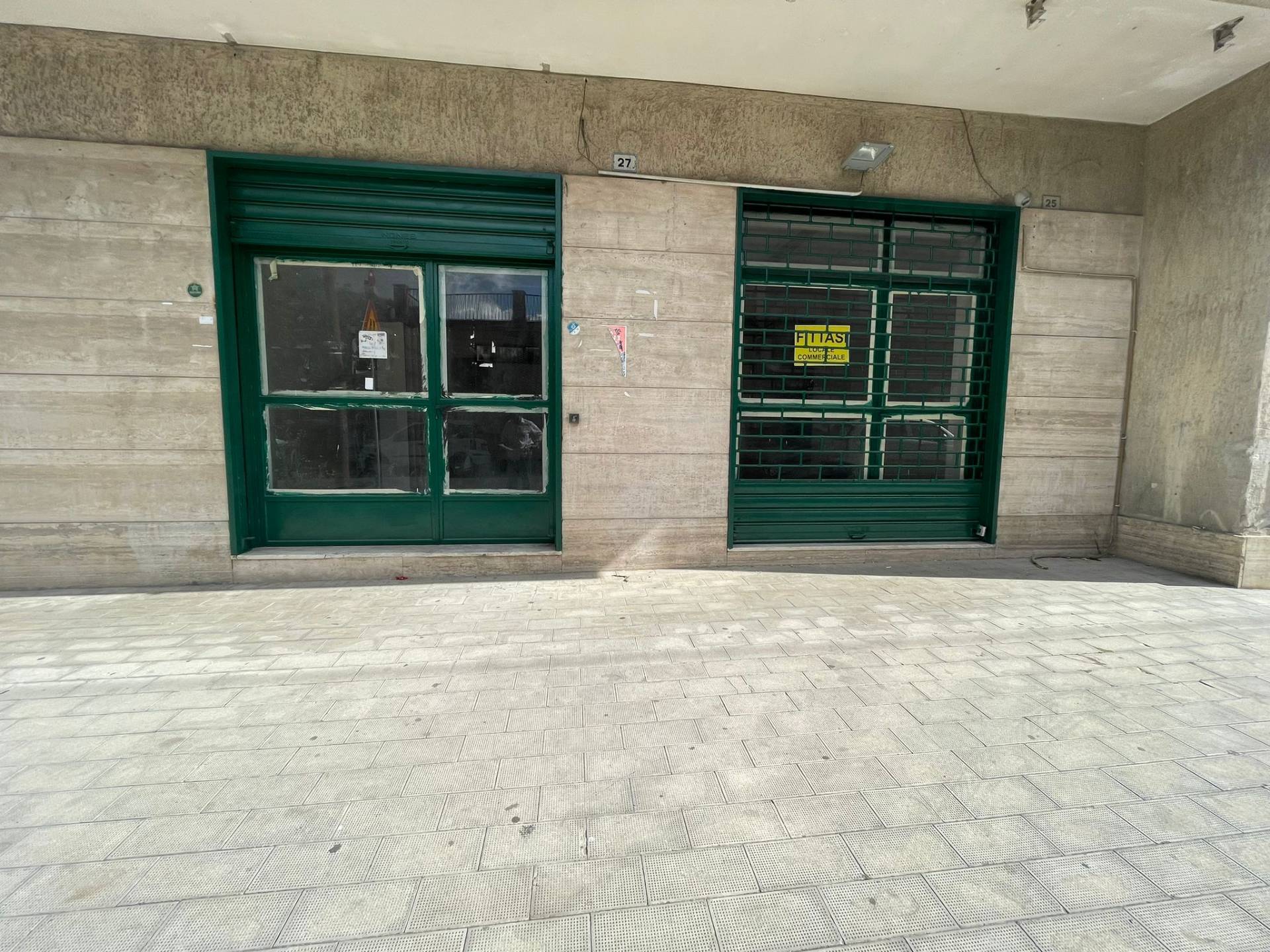 Negozio in affitto a Maddaloni