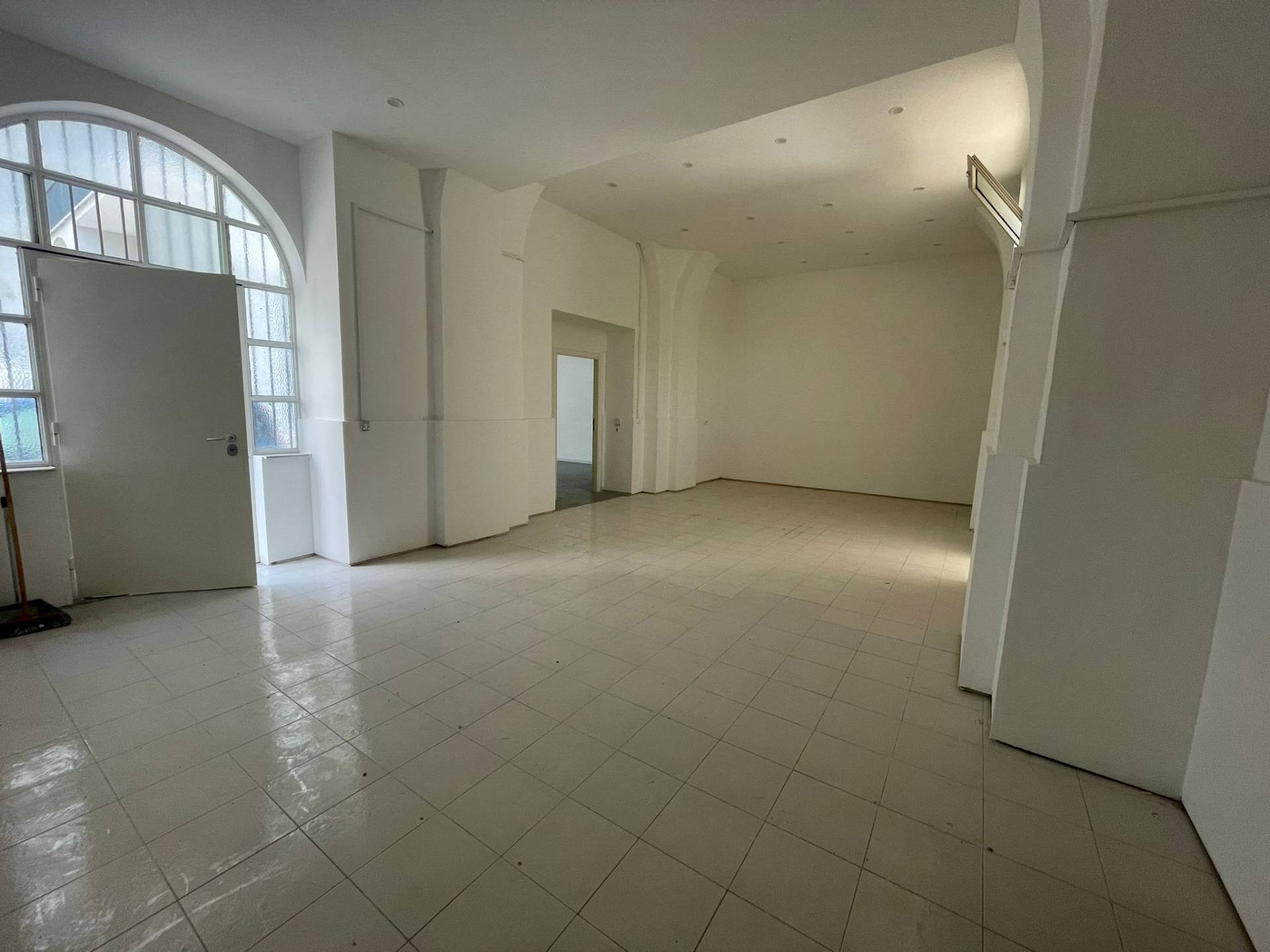 Deposito/Magazzino in affitto a Caserta