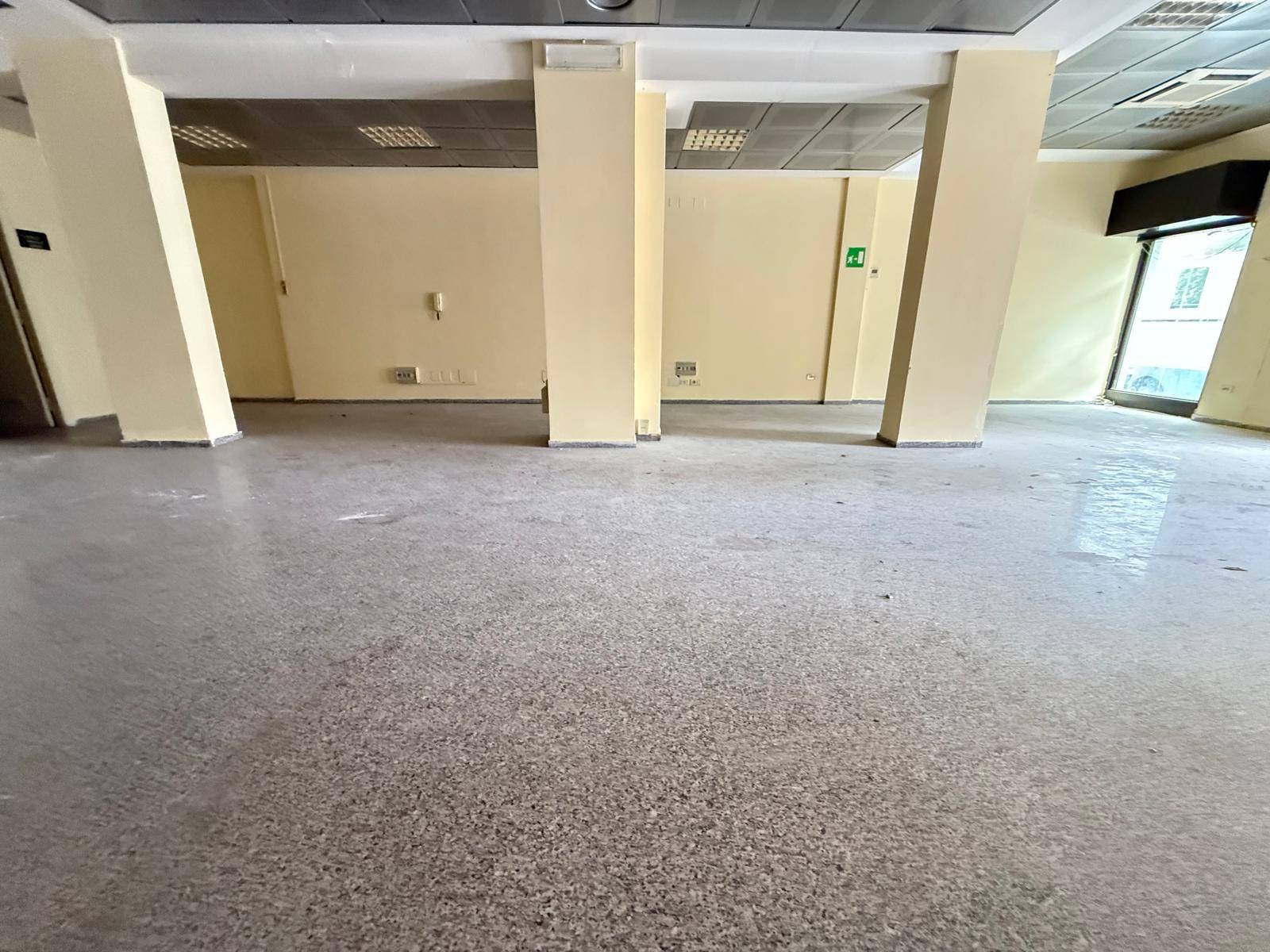 Negozio in affitto a Caserta