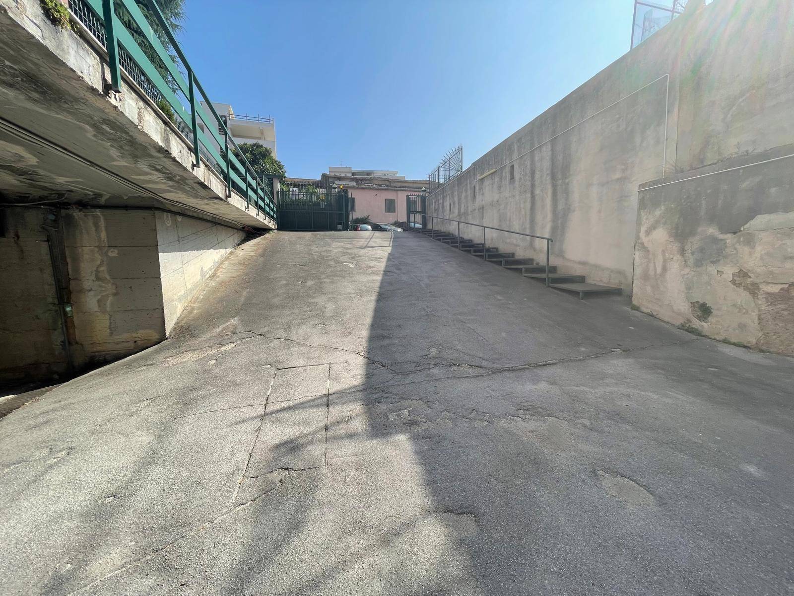 Deposito/Magazzino in vendita a Caserta, San Benedetto