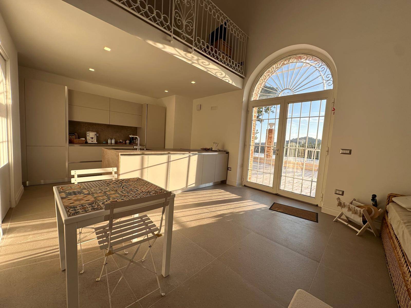 Palazzina/Stabile in vendita a Gaeta