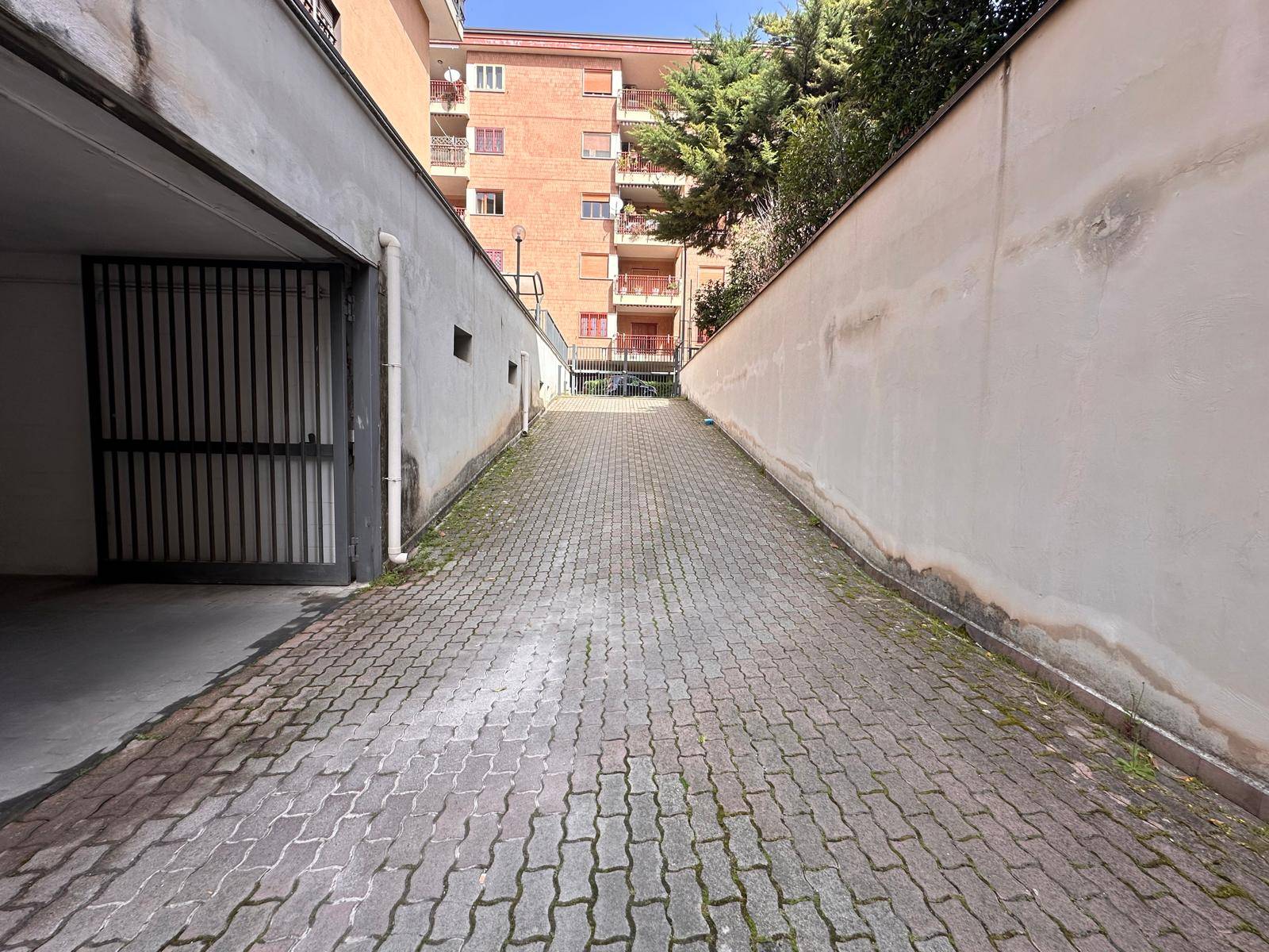 Posto auto in vendita a Caserta, Caserta Ferrarecce