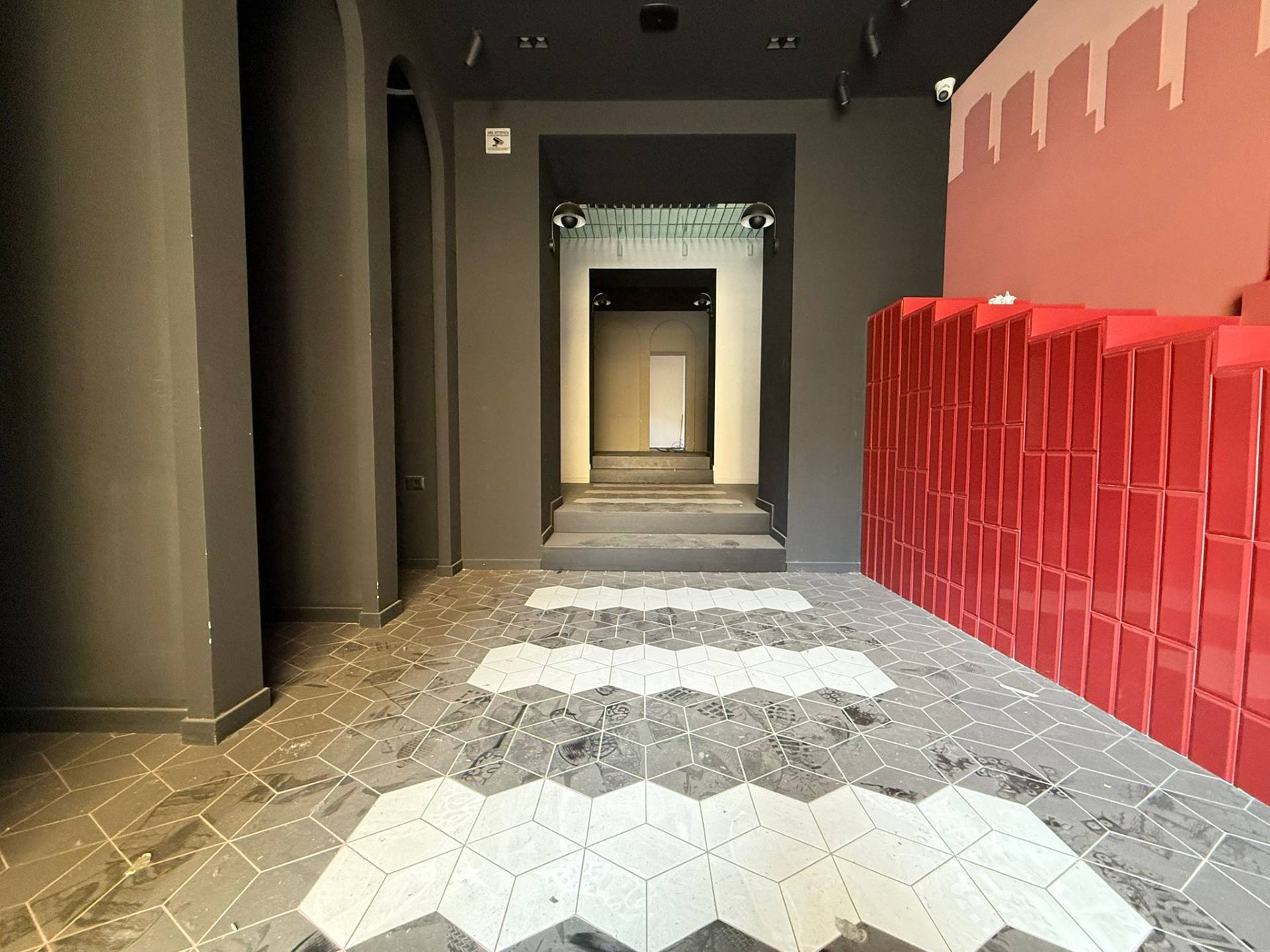 Negozio in affitto a Caserta, Centro