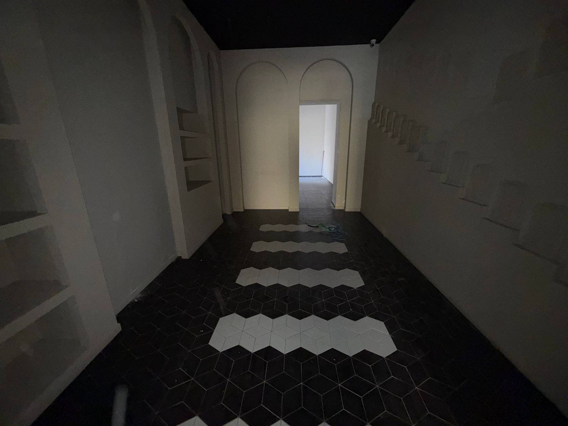 Negozio in affitto a Caserta, Centro