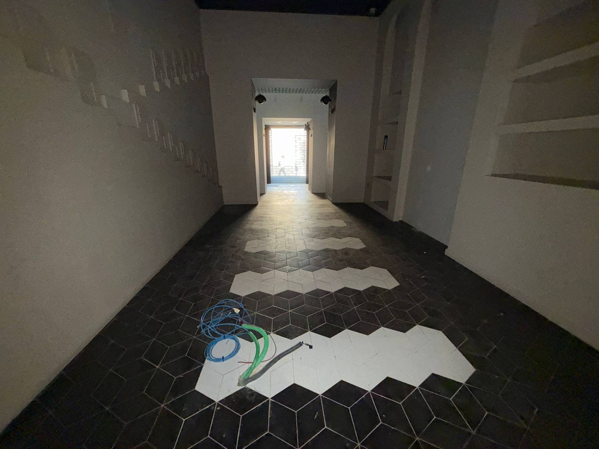 Negozio in affitto a Caserta, Centro