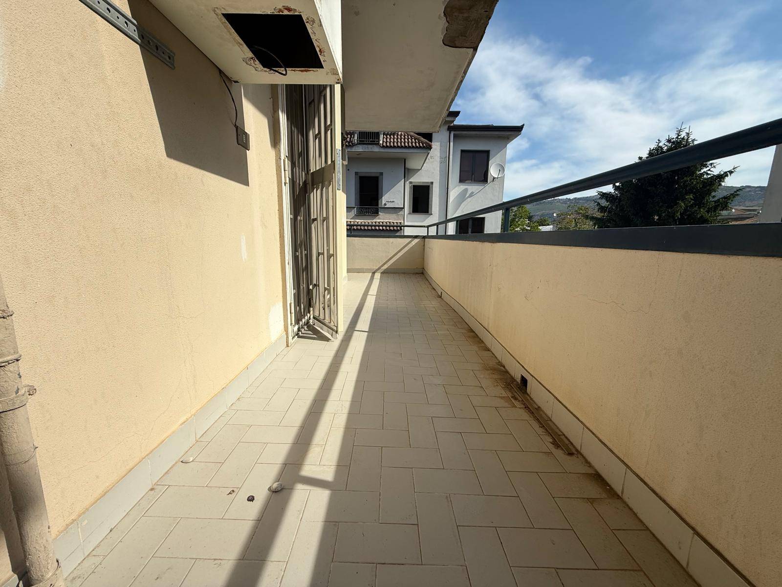 Appartamento in vendita a Caserta, Falciano