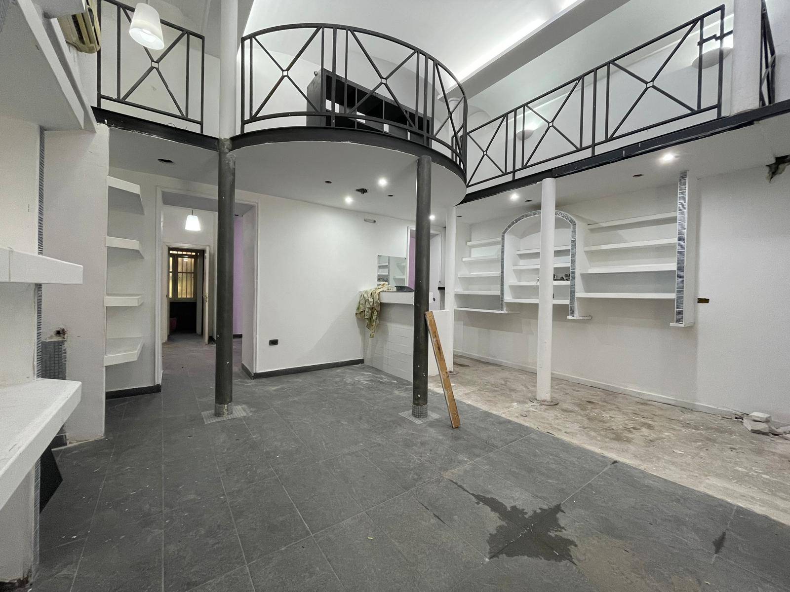 Negozio in affitto a Caserta, Centro