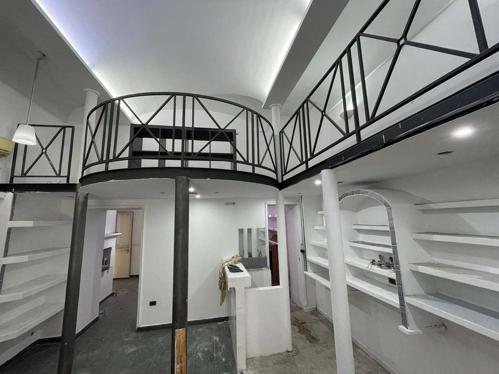 Negozio in affitto a Caserta, Centro