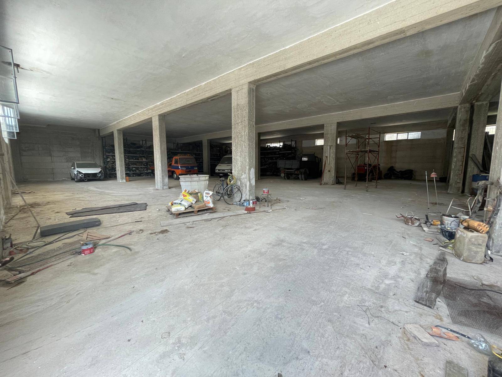 Deposito industriale in affitto a Maddaloni