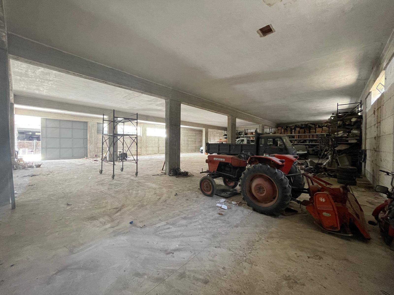 Deposito industriale in affitto a Maddaloni