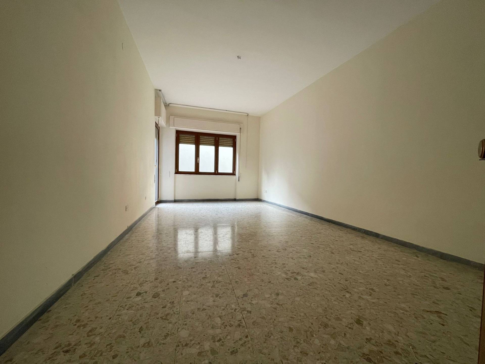 Appartamento in vendita a Caserta, Centro