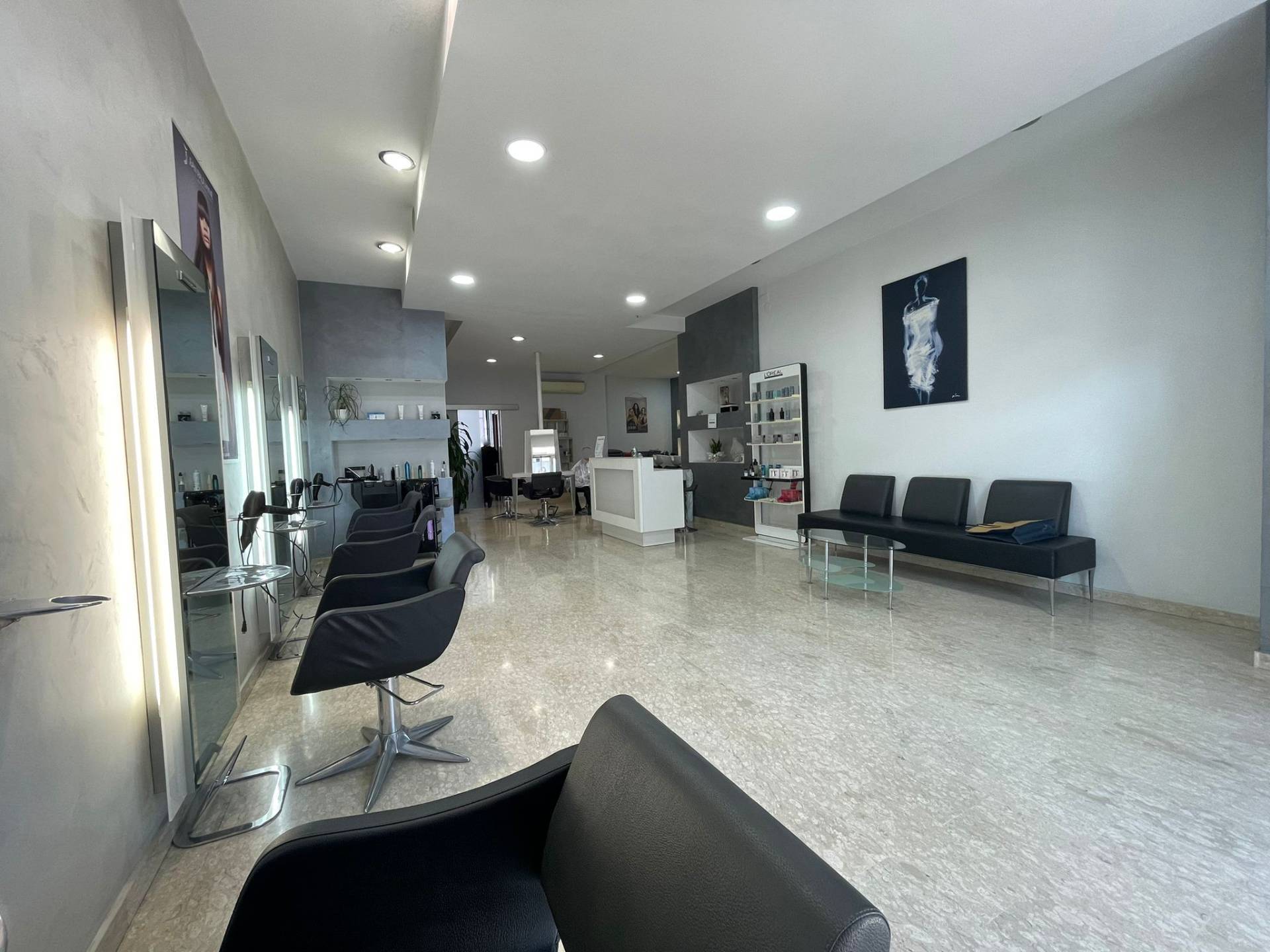 Negozio in affitto a San Nicola la Strada