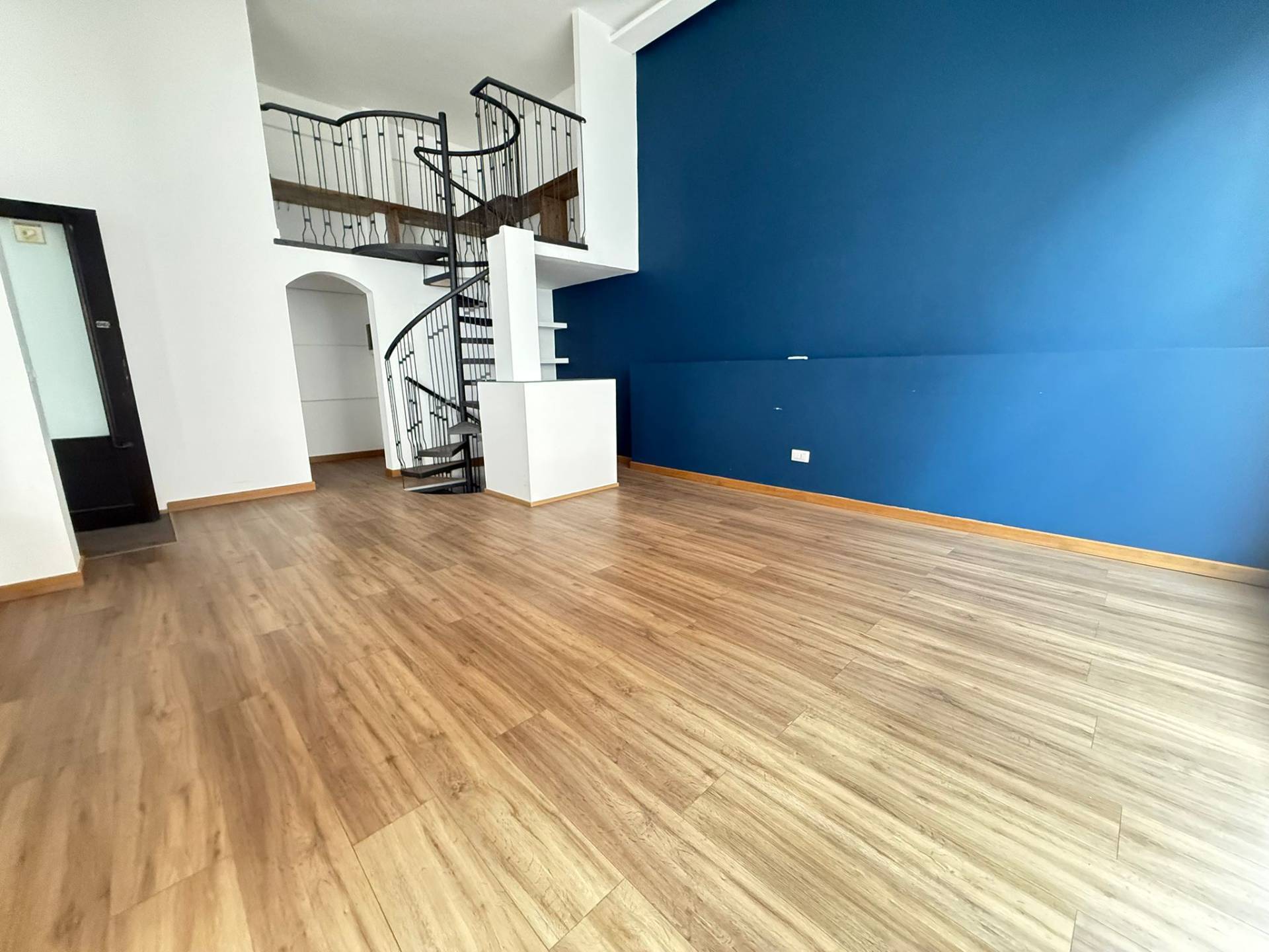 Negozio in affitto a Caserta, Centro