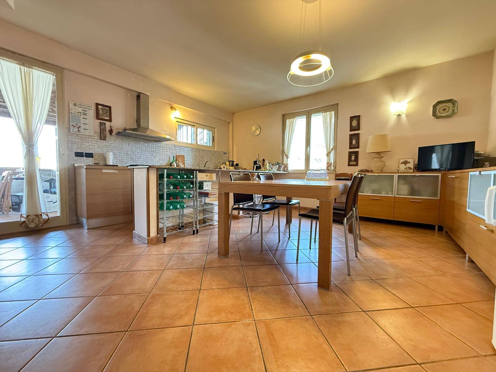 Casa indipendente in vendita a Caserta, Vaccheria