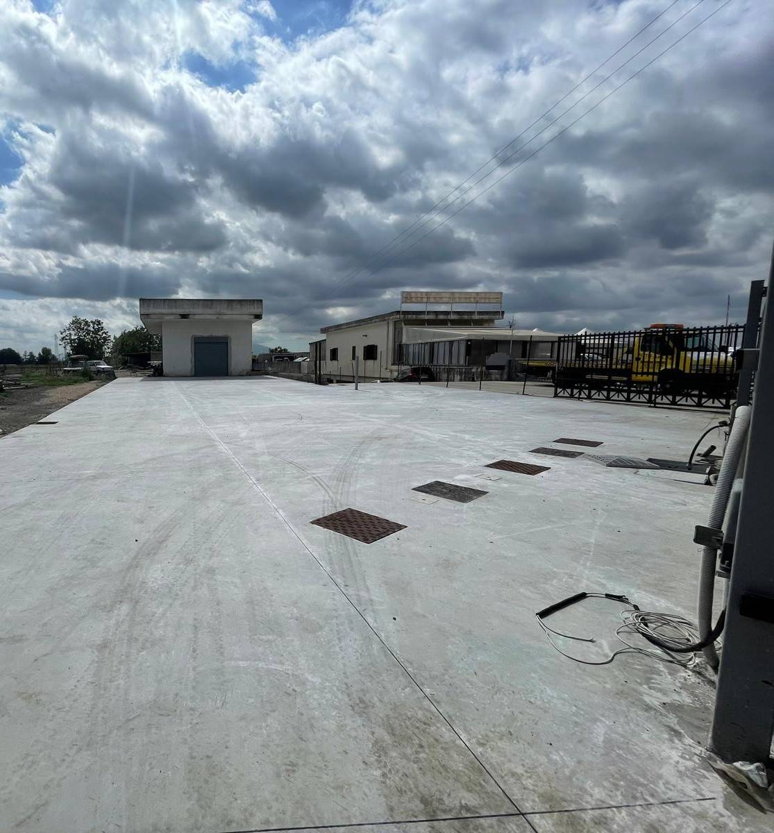 Negozio in affitto a Maddaloni