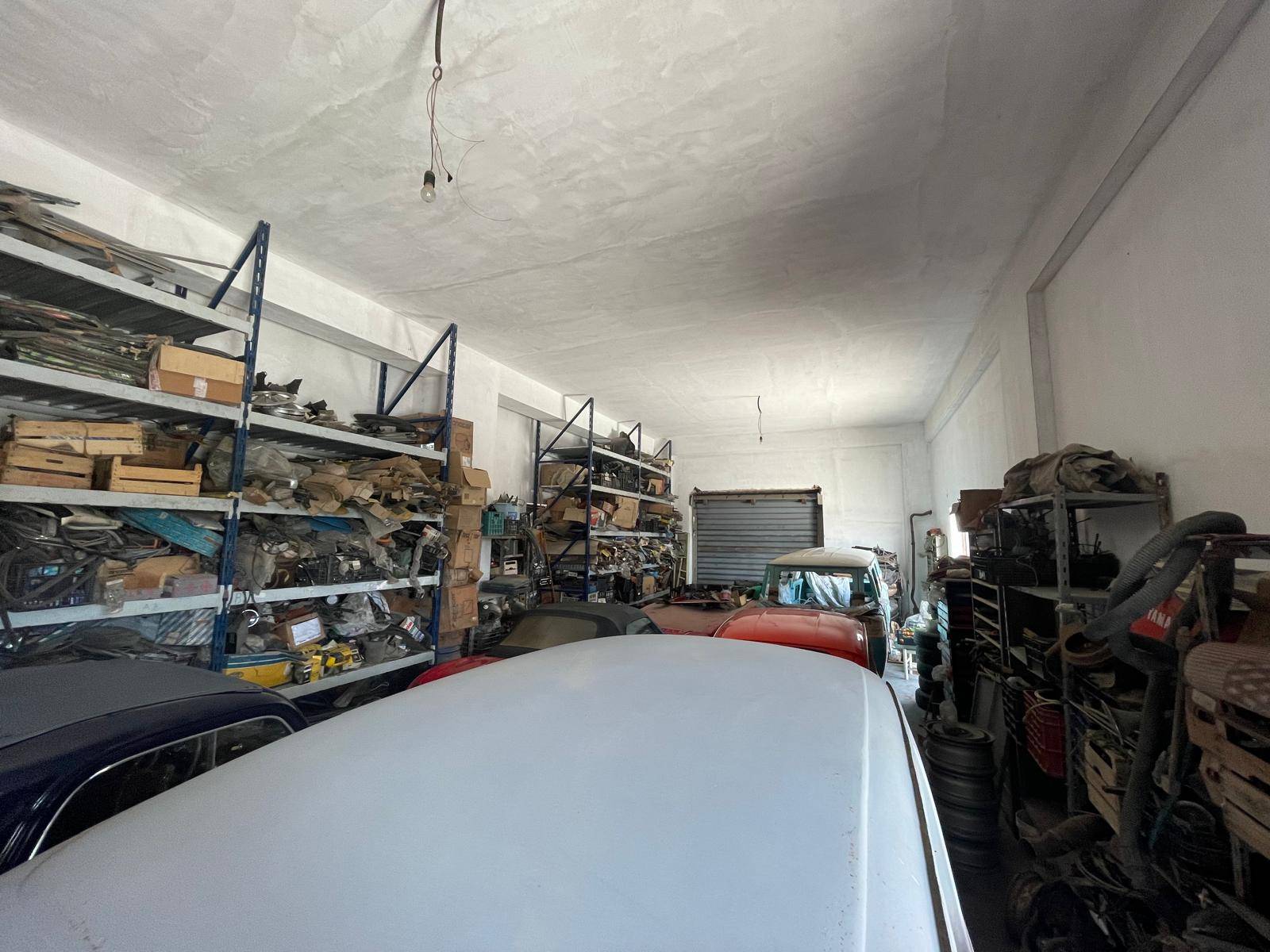 Negozio in affitto a Maddaloni