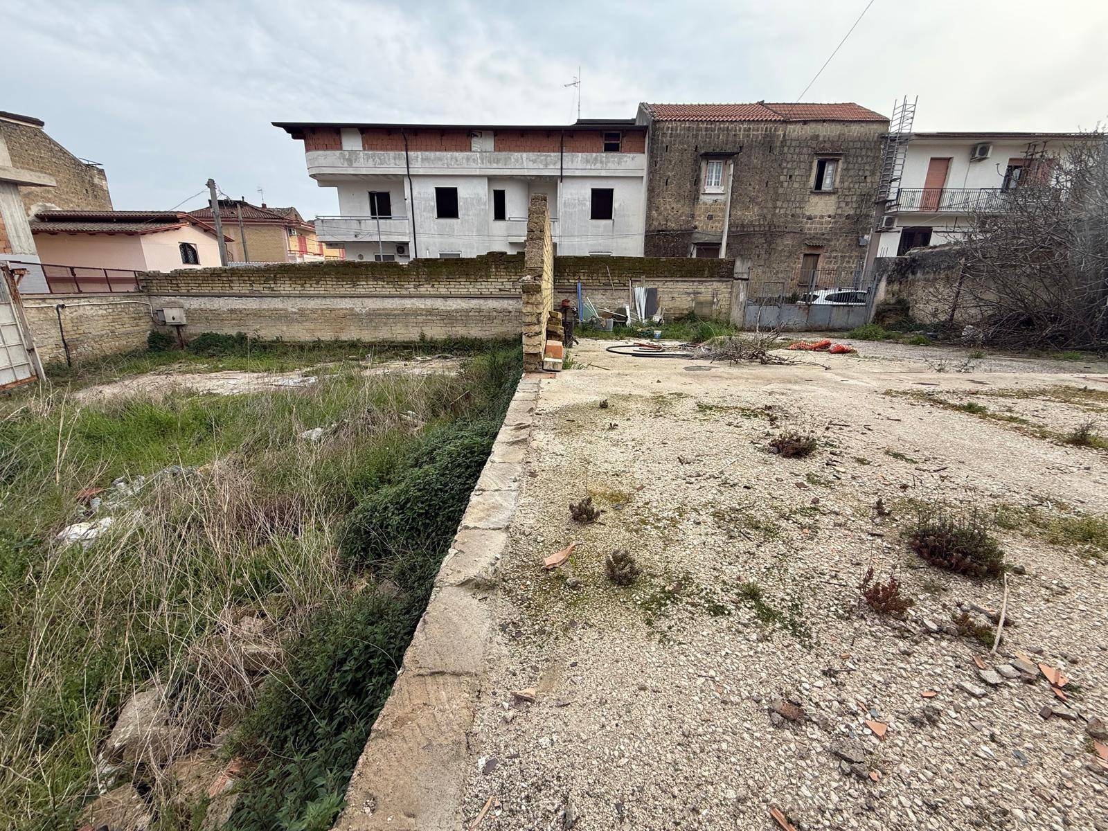 Casa indipendente in vendita a Villa di Briano