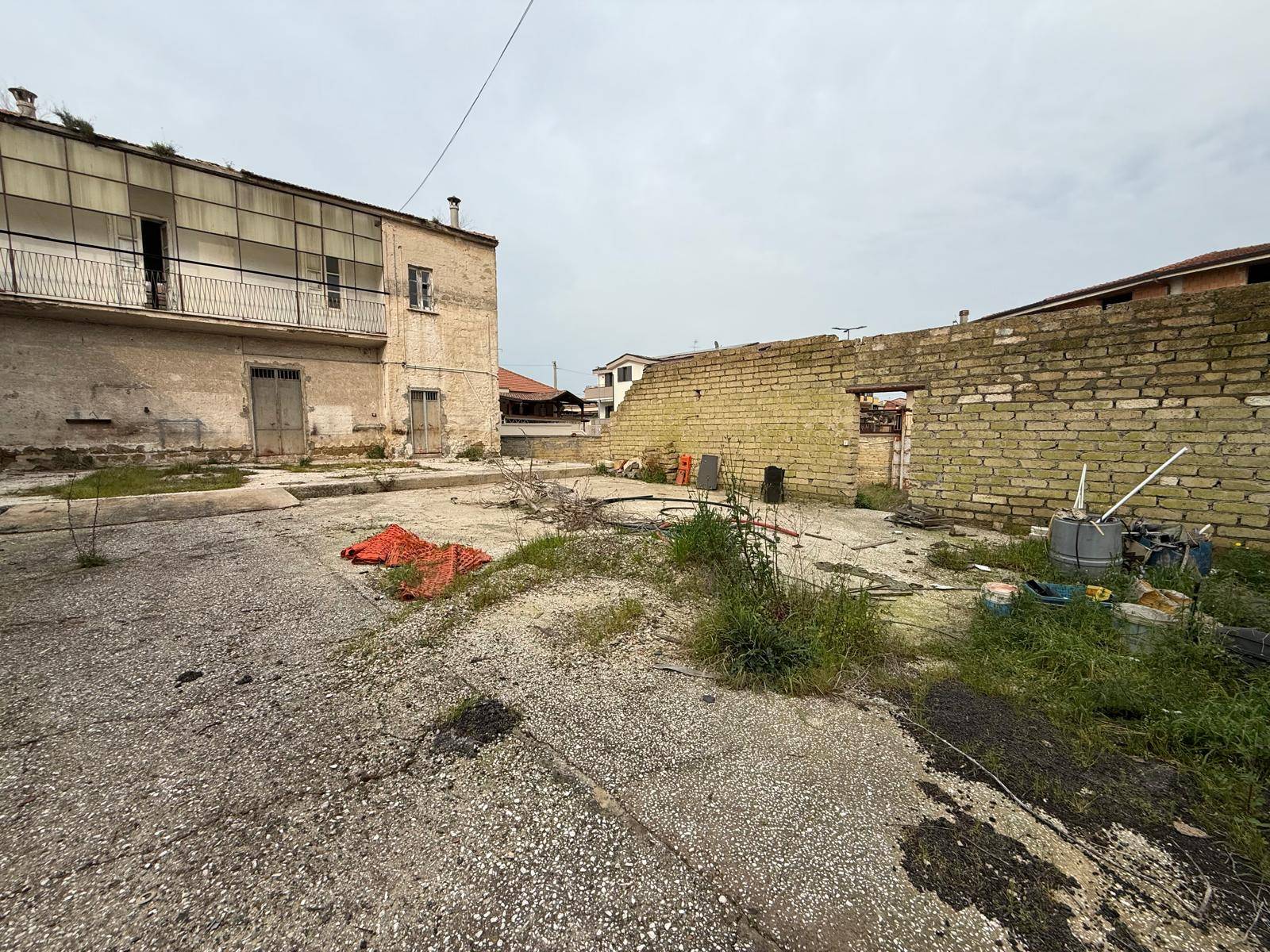 Casa indipendente in vendita a Villa di Briano