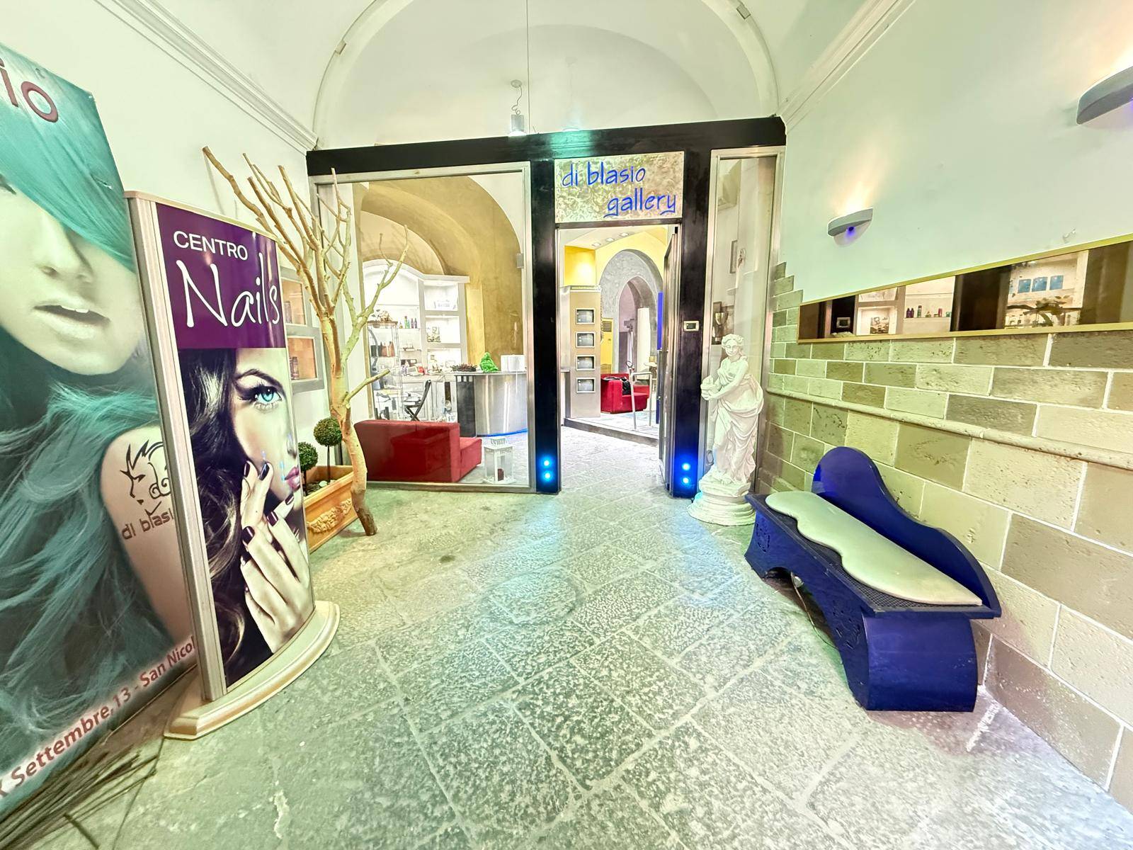 Negozio in affitto a San Nicola la Strada